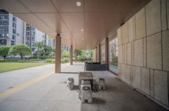 郴州楼市的改善浪潮正汹涌而来，改善客群掀起的 &ldquo;抢房潮&rdquo;，让主城 &ldquo;真洋房&rdquo; 一跃成为炙手可热的稀缺资产。据数据显示，郴州核芯区洋房库存已亮起 &ldquo;红灯&rdquo;，主城洋房的稀缺性愈发凸显。而作为主城难得一见的改善型真洋房社区，金色御园6栋也迎来了清栋收官时刻，